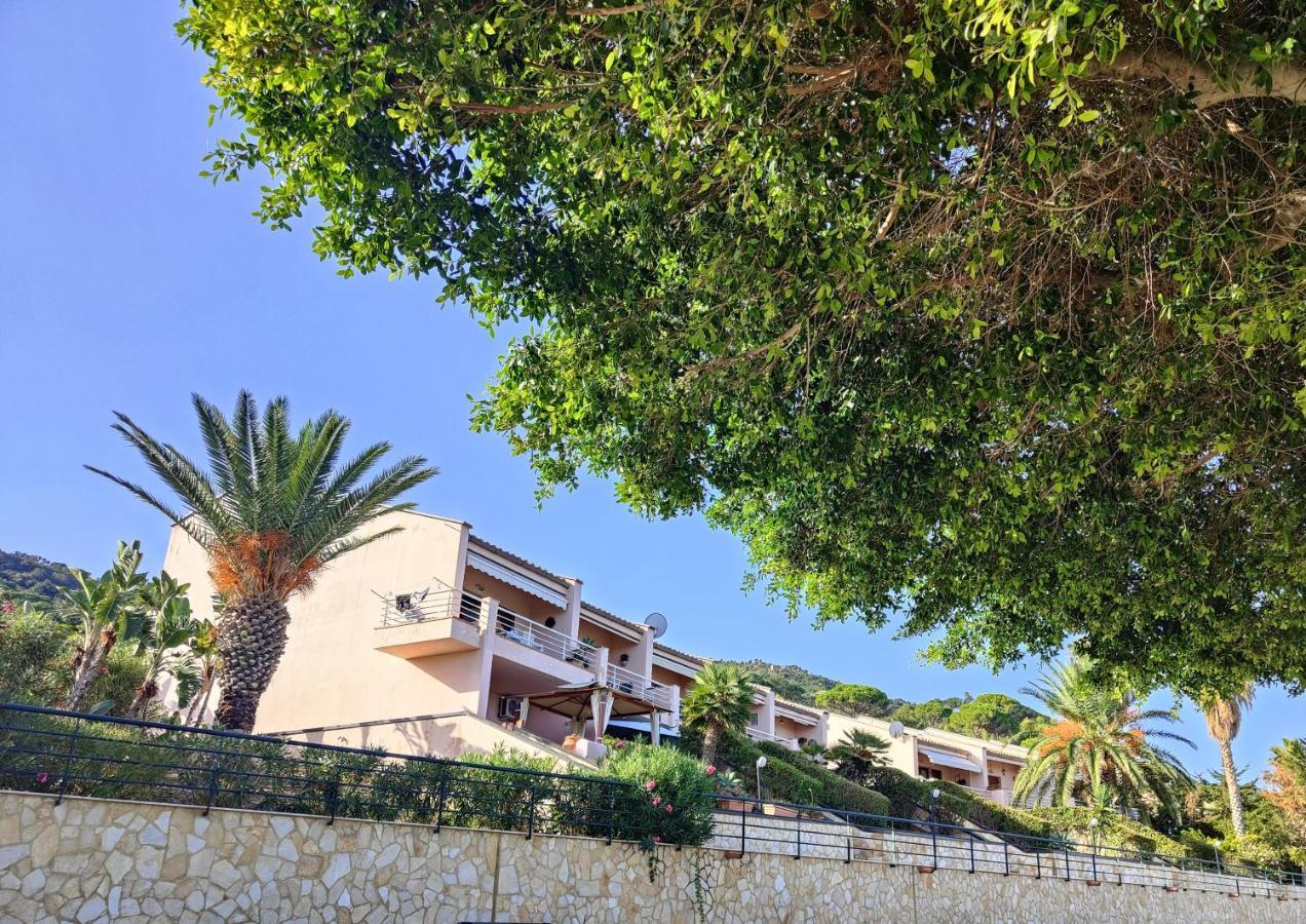 Kefalure Cefalù Buitenkant foto